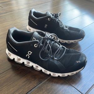 Black womens ON running shoes